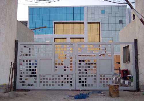 metal-gate-4